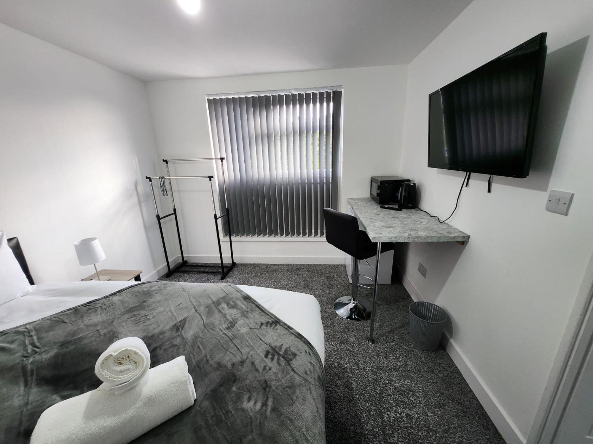 4 Bedroom 2 Bathroom Shared House - Near Bhx And Nec Birmingham Buitenkant foto
