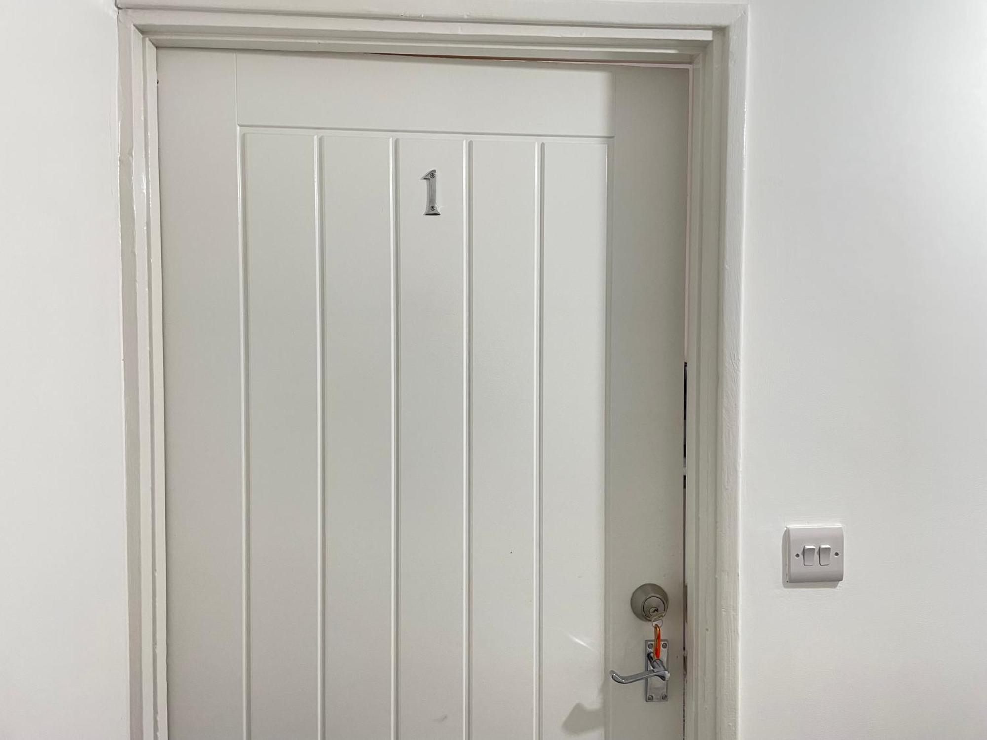 4 Bedroom 2 Bathroom Shared House - Near Bhx And Nec Birmingham Buitenkant foto