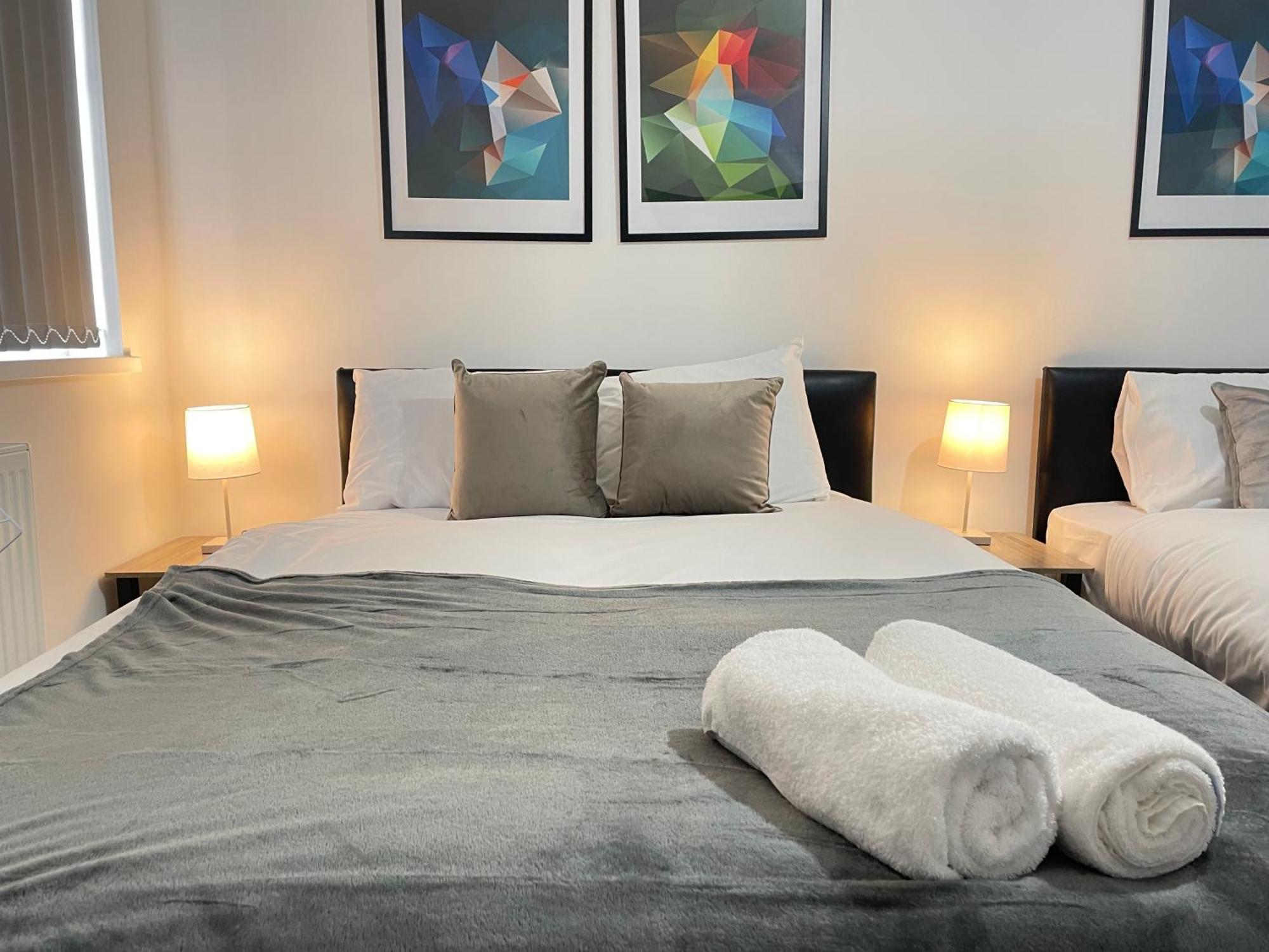 4 Bedroom 2 Bathroom Shared House - Near Bhx And Nec Birmingham Buitenkant foto